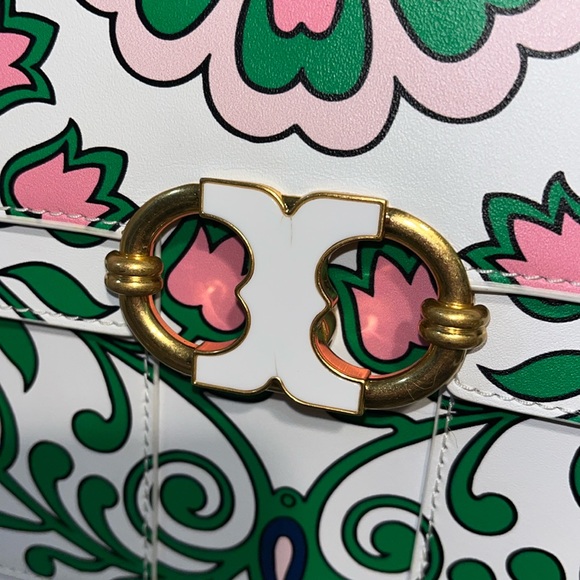 PRICE IS FIRM! Tory Burch Gemini Link Chain Printed Leather Crossbody - Picture 7 of 17